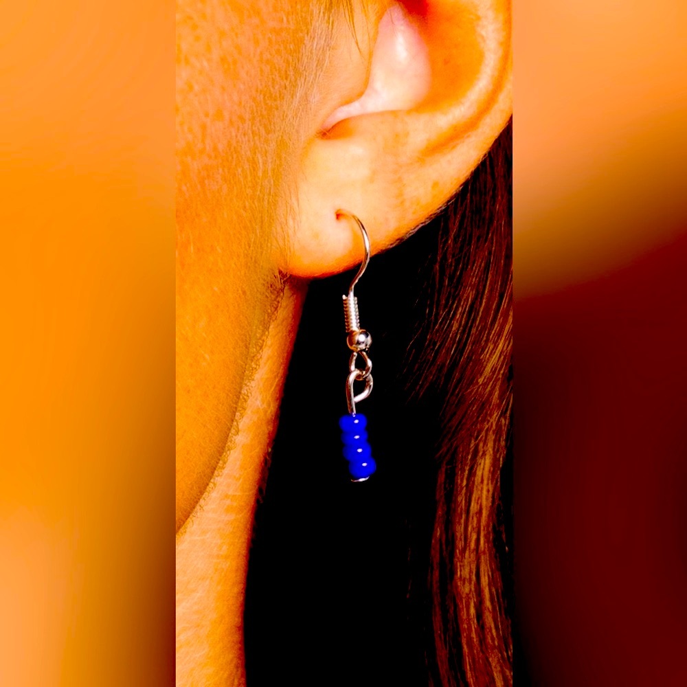 🔵⚪️🔵  “NOSTALGIC NOVELTY” BLUE NECKLACE WITH EARRINGS ~ PAPARAZZI❗️🔵⚪️🔵 - Picture 3 of 5